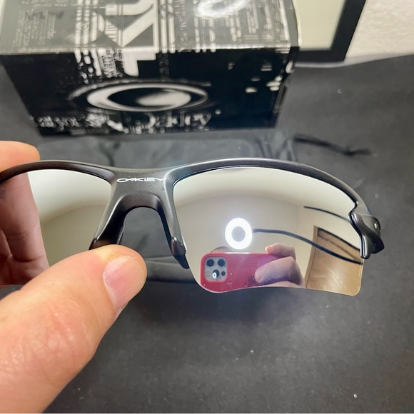 Oakley Flak 2.0 Sunglasses with accessories - Picture 3 of 16